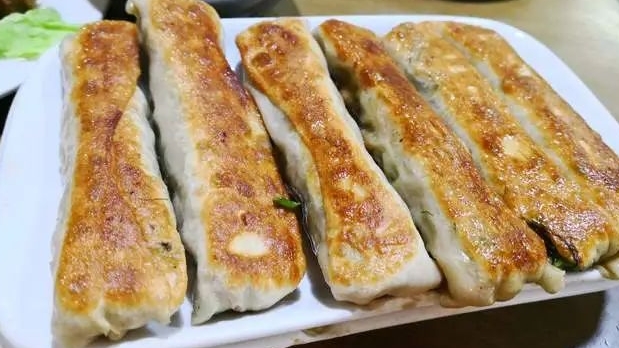 Dalianhuo (Folded Pancake Stuffed with Minced Meat)