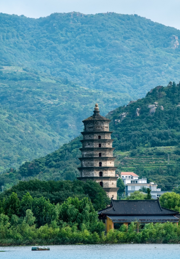 △According to legend, the prototype of Huaguo Mountain in "Journey to the West" is Huaguo Mountain in Lianyungang today.