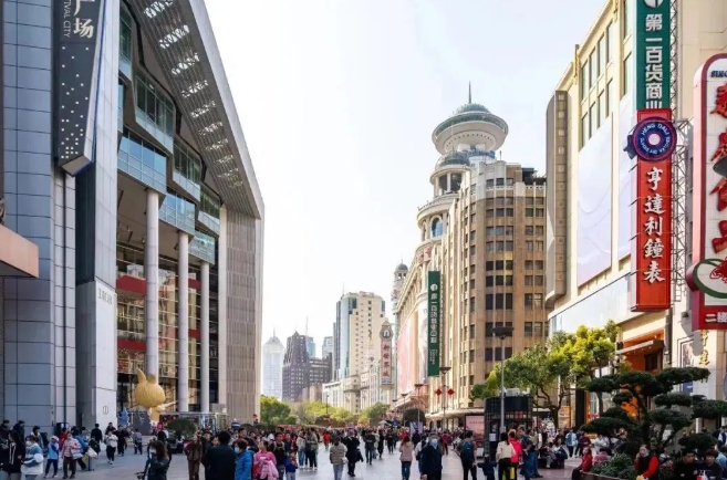 Nanjing Road Pedestrian Street.