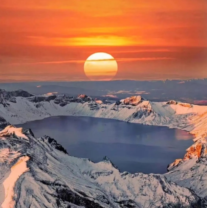 Tianchi Lake on Changbai Mountain