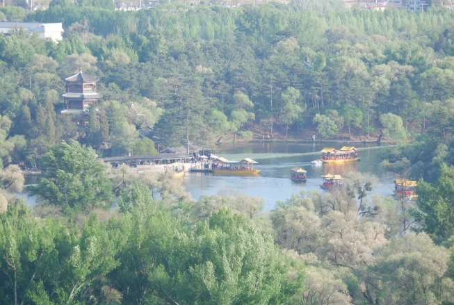 Lake area of Chengde Mountain Resort.