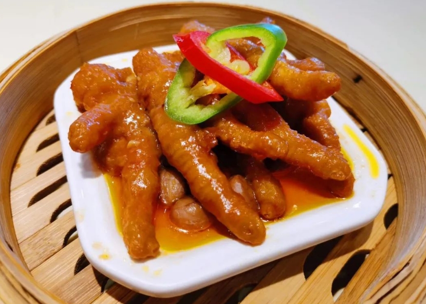 Steamed Chicken Feet in Black Bean Sauce