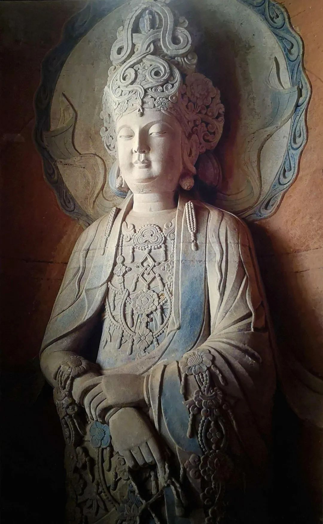 The Niche of the Rosary-Holding Guanyin