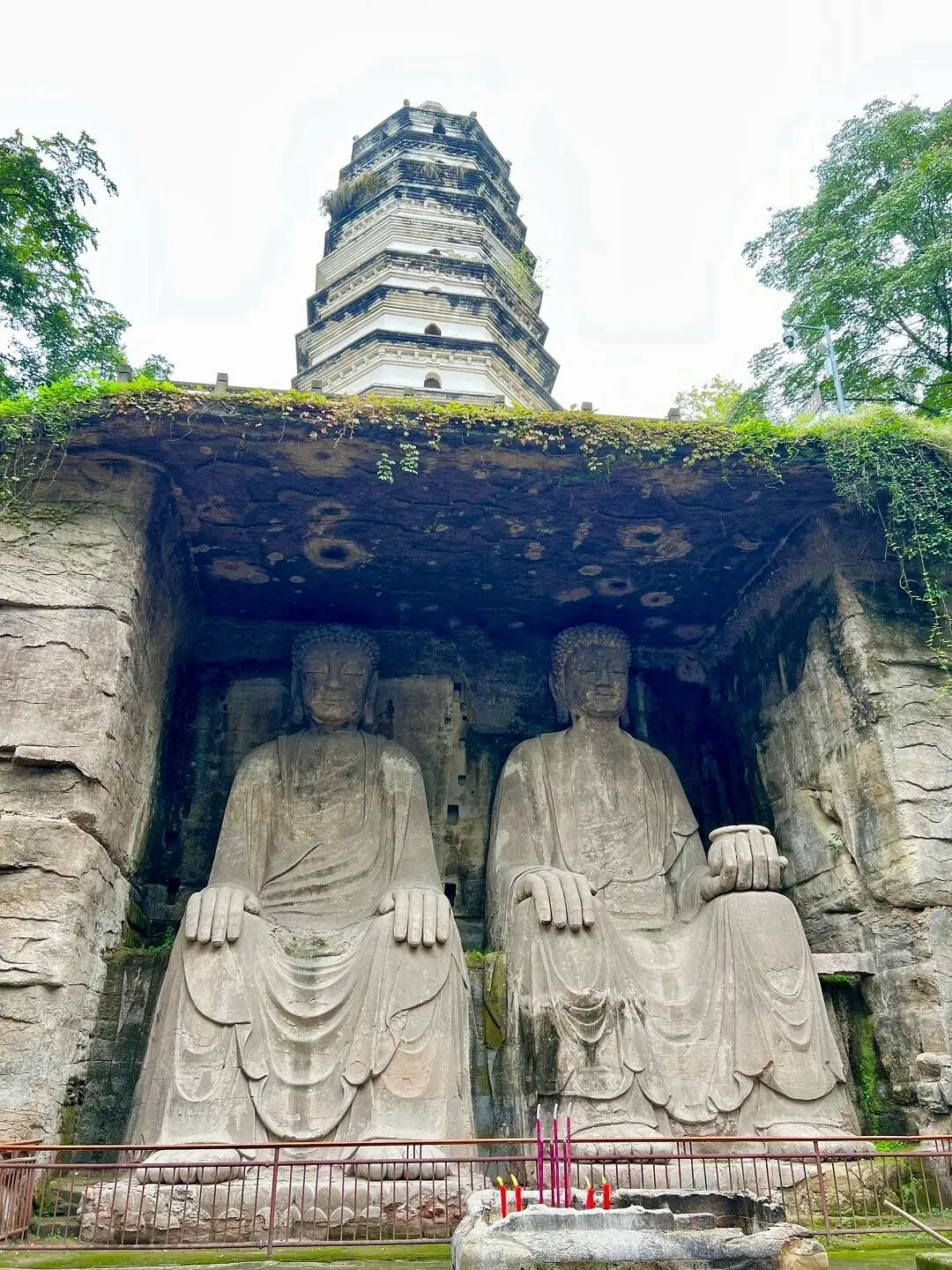 The Duobao Pagoda on Longgang Mountain